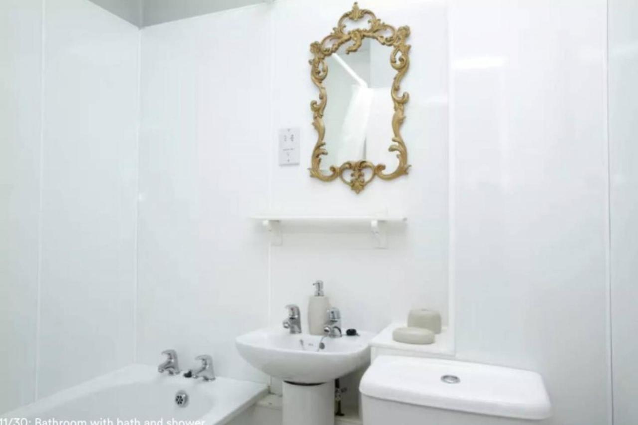 Joivy Stylish Castle View Apartment Edinburgh Kültér fotó