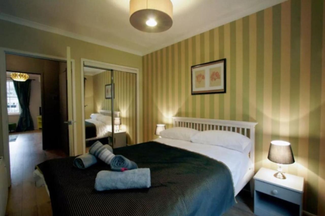 Joivy Stylish Castle View Apartment Edinburgh Kültér fotó